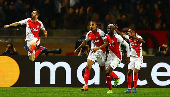 摩纳哥欧冠逐梦：青春风暴破局前行