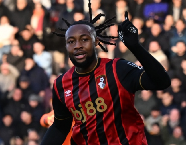 曼城引援动态与英超转会市场新波澜