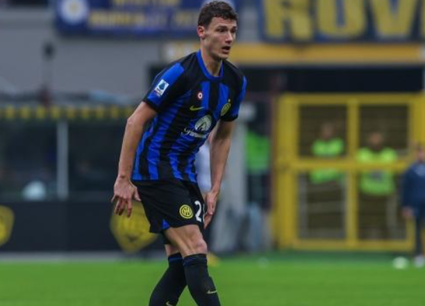 欧冠赛场风云：帕瓦尔近期战绩下滑，马赛主场惨负利物浦